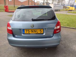 Voertuigafbeelding 4