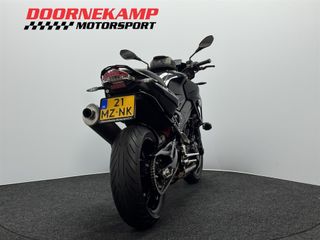 Voertuigafbeelding 13