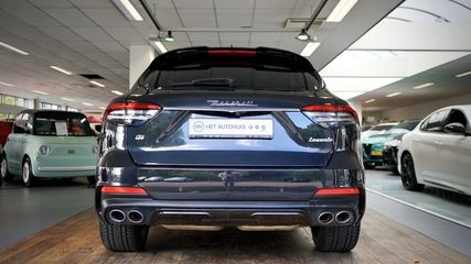 Voertuigafbeelding 8