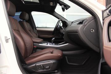 Voertuigafbeelding 14