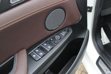 Voertuigafbeelding 38