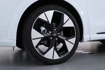 Voertuigafbeelding 17