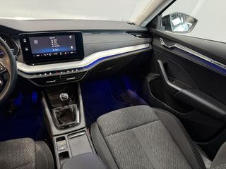 Voertuigafbeelding 28