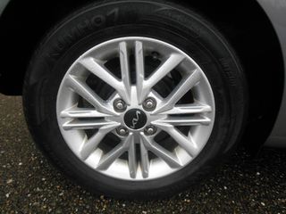 Voertuigafbeelding 7