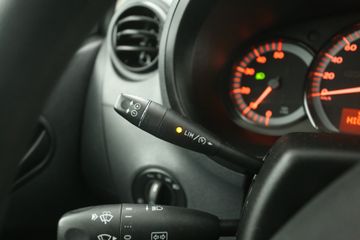 Voertuigafbeelding 12