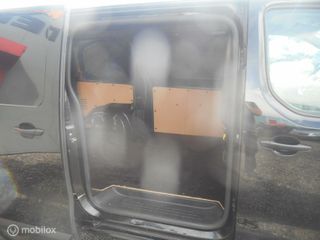 Voertuigafbeelding 17