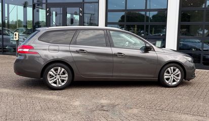 Voertuigafbeelding 3