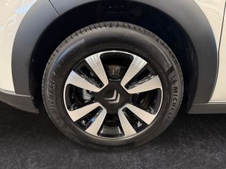 Voertuigafbeelding 7