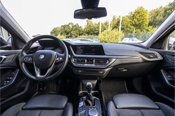 Voertuigafbeelding 16