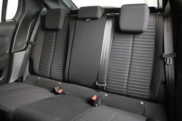 Voertuigafbeelding 12