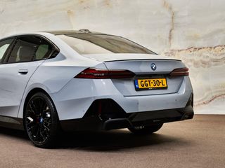 Voertuigafbeelding 4