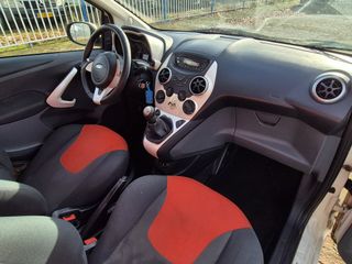 Voertuigafbeelding 12