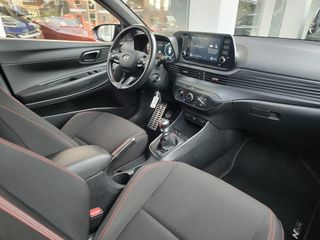 Voertuigafbeelding 8