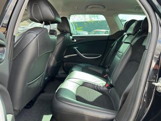 Voertuigafbeelding 11