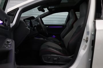 Voertuigafbeelding 10