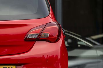 Voertuigafbeelding 6