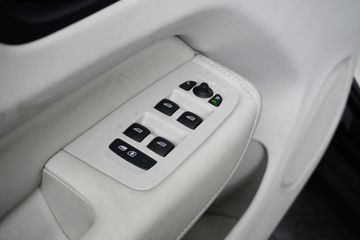 Voertuigafbeelding 26