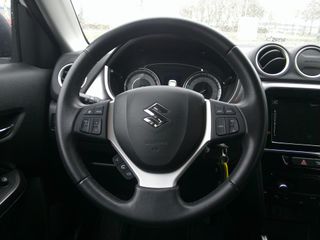 Voertuigafbeelding 12