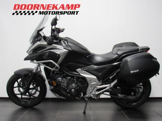 Voertuigafbeelding 3