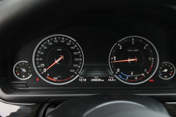 Voertuigafbeelding 16