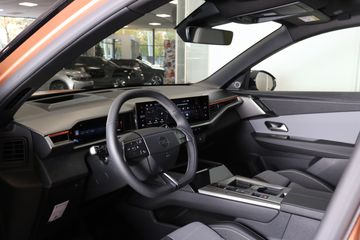 Voertuigafbeelding 11