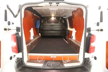 Voertuigafbeelding 2