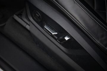 Voertuigafbeelding 38