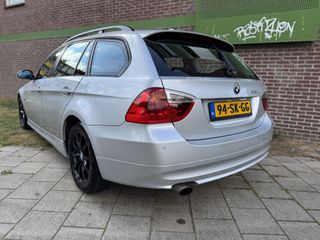 Voertuigafbeelding 4