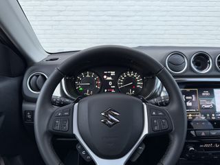 Voertuigafbeelding 12