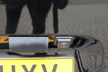 Voertuigafbeelding 6