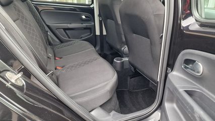 Voertuigafbeelding 4