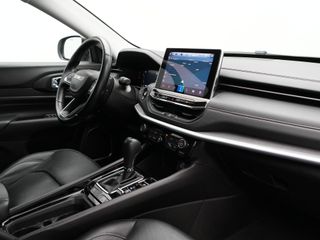 Voertuigafbeelding 4