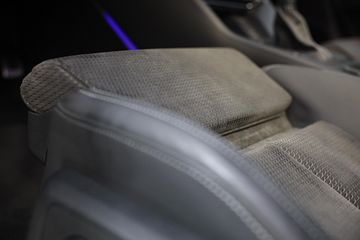 Voertuigafbeelding 16