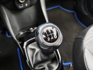 Voertuigafbeelding 17