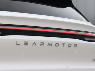 Voertuigafbeelding 2