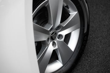 Voertuigafbeelding 4