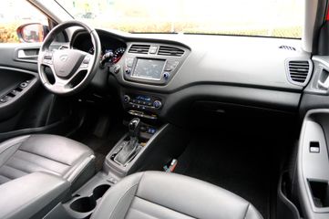 Voertuigafbeelding 4