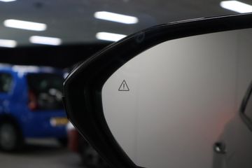 Voertuigafbeelding 37