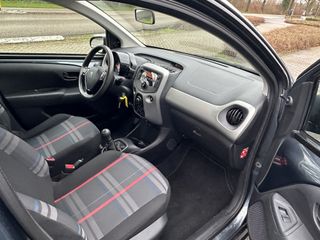 Voertuigafbeelding 12