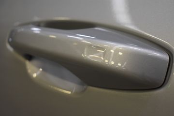 Voertuigafbeelding 11