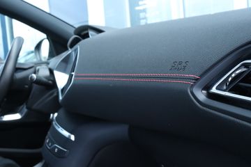 Voertuigafbeelding 23