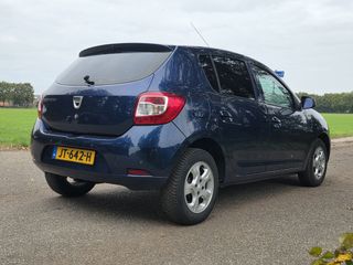 Voertuigafbeelding 6