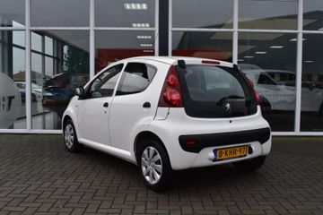 Voertuigafbeelding 3