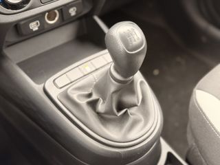 Voertuigafbeelding 16