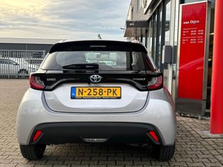 Voertuigafbeelding 3