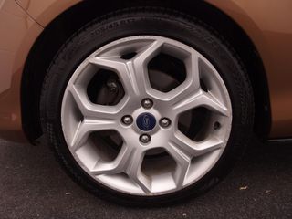 Voertuigafbeelding 4