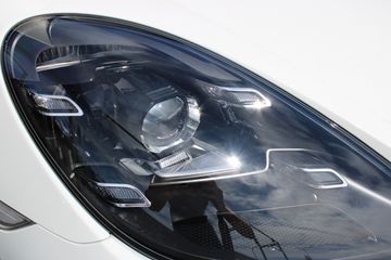 Voertuigafbeelding 12