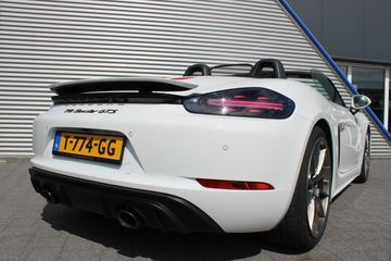 Voertuigafbeelding 18