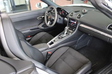 Voertuigafbeelding 5