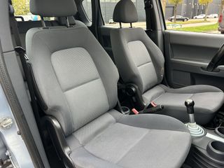 Voertuigafbeelding 16